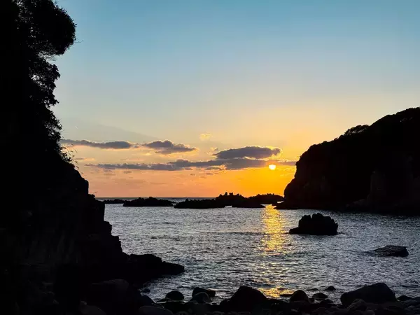 朝ドラ「あんぱん」で注目を集めた高知県。生食できるプリプリさばに満点の星空…土佐清水市で楽しめることいろいろ体験してきたよ！
