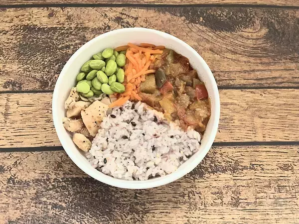 無印良品「1/3日分の野菜を使った雑穀ごはん」が現代人の救世主すぎる