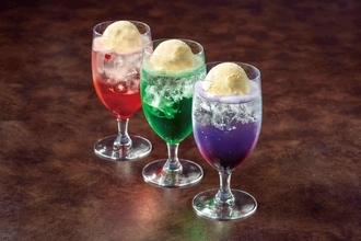 ヨックモックミュージアムのカフェに見目麗しい“大人のためのクリームソーダ” が登場！展覧会の余韻に浸れる3種のクリームソーダをチェック！