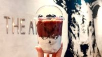 紅茶が香るアサイーボウルだ…！唯一無二のおいしさと気分が上がるビジュアルTHE ALLEY「アサイーティーグルト」を春の自分へのご褒美にしよ