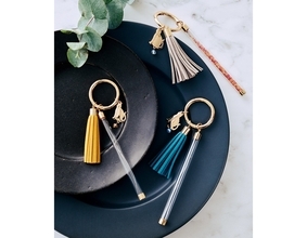 愛猫のおひげを見せびらかせるチャームがフェリシモから爆誕ッ