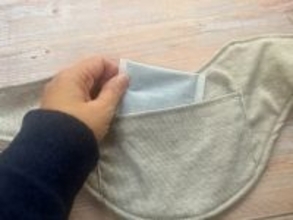 冬の寒さで無意識に力が入って肩こり悪化？SNSで話題のカイロポケット付きのネックウォーマーを肩こり＆冷え性の私が試してみたよ