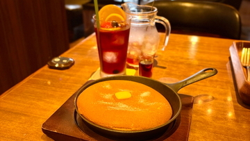 ドトール…なんだよね？シャンデリアがきらめく「ドトール珈琲農園」で最高に贅沢できる “とっておきの2品” があるんです