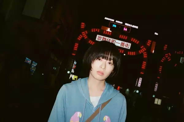 森七菜が役に憑依。トー横キッズの生き様を生々しく描いた衝撃作『炎上』カルト二世の少女が、なぜ新宿に火を放ったのか？