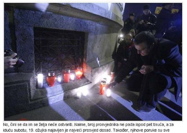 クロアチアの反政府デモ隊が 日本大使館前で停止し黙祷 11年3月14日 エキサイトニュース