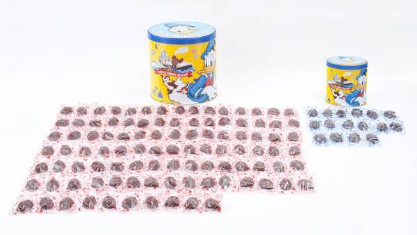 最高 ディズニーの大人気土産 チョコレートクランチ に100粒入りが仲間入りだよぉおおお いっぱい食べられるしバラマキ用にもピッタリです 19年4月16日 エキサイトニュース