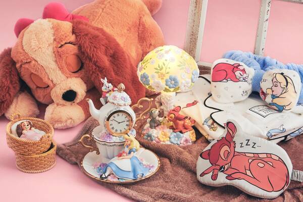 アリスやバンビがすやすや眠る姿に癒やされる ディズニーストアに眠りをテーマにしたアイテムがラインナップ 年3月1日 エキサイトニュース