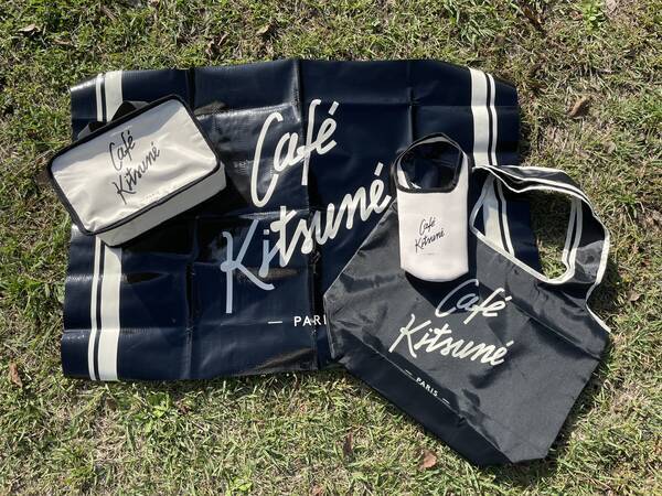 付録レビュー Sweet 11月号の付録はあると嬉しいピクニックセット モノトーンなレジャーシートがオシャレなのだ 21年10月11日 エキサイトニュース