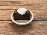 「スタバのチョコレートテリーヌってなんで流行ってるの？気になったので食べてみたら予想をはるかに超えてきました…!!」の画像1