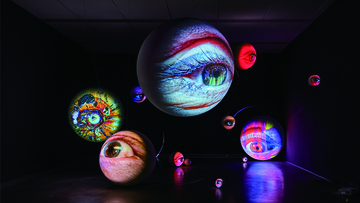 デヴィッド・ボウイとの共作を世界初公開