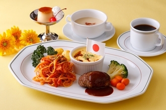 横浜のホテルニューグランドに大人になった私たちの憧れが詰まった「大人のお子様ランチ」が登場