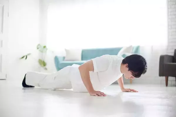 「食事の時間を変えるだけで｢老化と肥満｣を回避…｢1日3食しっかり食べている｣日本人に必要な"空腹の時間"」の画像