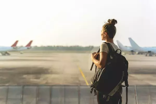 ファーストクラスの雑談にぱっと花が咲く…ANAの元CAが｢高価な時計よりもカジュアルなTシャツを褒める｣ワケ