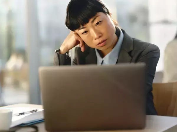 ｢メールの返信ぐらいすぐやればいいのに｣そんなイライラを募らせている人が完全に見落としている視点