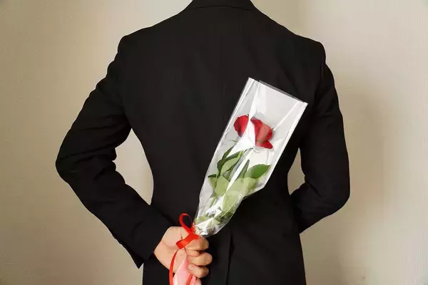 ｢理屈っぽすぎて結婚相手が見つからない…｣そう嘆く男性に｢世界の文学｣が示す"ぐうの音もでない回答"