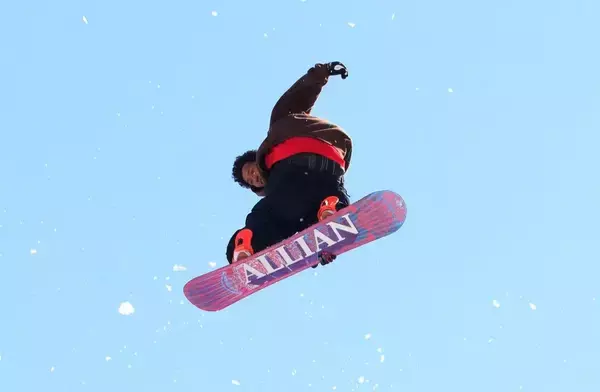 「スノボからトラクターに乗り換えた…"儲からないコメ農家"を継いだ40歳が｢5kg1万5000円｣を完売させる理由」の画像