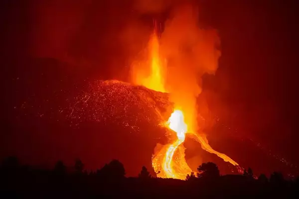 「マグマでも､火山弾でも､火砕流でもない…ハザードマップには載っていない｢富士山大噴火｣の未知のリスク」の画像