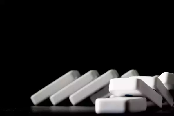 「｢親ガチャ｣に外れても貧乏でも人生大逆転できる…｢一生負け組｣の英米にはない､日本だけの"最強アイテム"」の画像