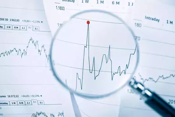 「新NISAで｢オルカン･S&P500一択｣はやっぱり危険…お金のプロが"激動の2026年"に仕込む｢資産防衛の切り札｣」の画像