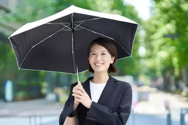 「帽子よりもハンディファンよりも効果的…熱中症研究者が｢絶対､携帯して｣という100均にもあるアイテム」の画像