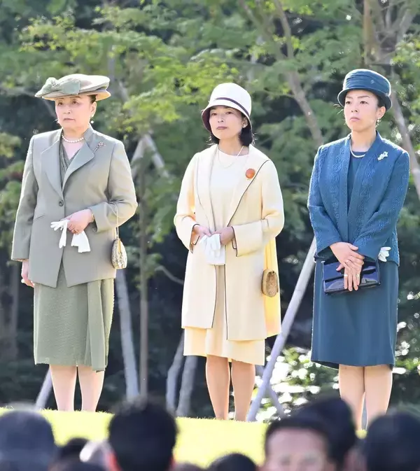 秋篠宮家とも三笠宮家とも全然ちがう…｢愛子天皇｣待望論の背景に"家族関係のお手本"求める国民感情