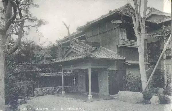 「部屋数6室"山口のボロ旅館"を90室にした…客が泣き笑いする｢81歳大女将｣のバレバレな手品ショーの正体」の画像