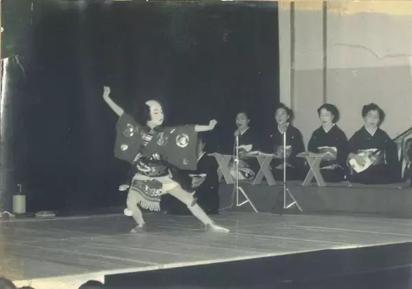 「部屋数6室"山口のボロ旅館"を90室にした…客が泣き笑いする｢81歳大女将｣のバレバレな手品ショーの正体」の画像