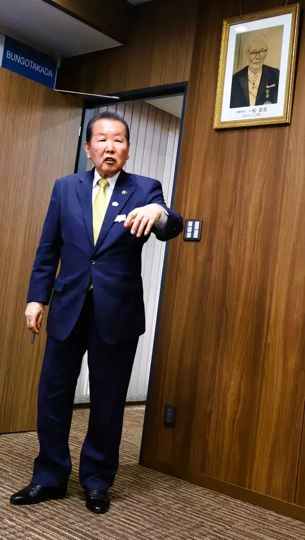 「塾代までタダ…｢鉄道がない田舎で若い女性が増加｣83歳･全国最高齢市長が断行した少子化対策の本気度」の画像