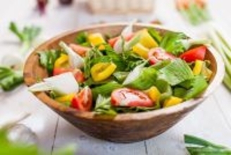 サラダにスプーンひとかけだけ…アルツハイマー型認知症の改善とダイエット効果が期待できる"超優秀食材"