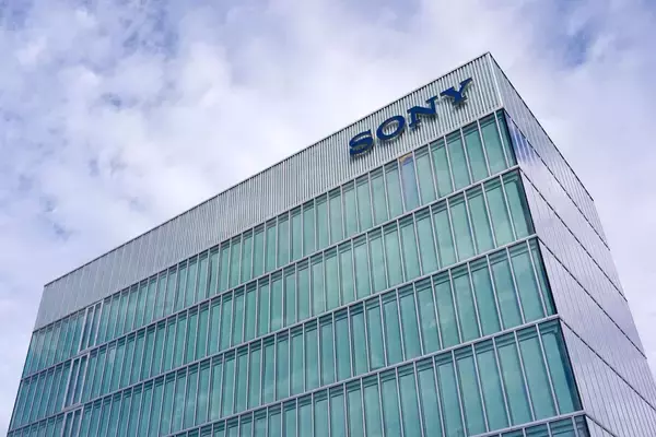 日立は｢時価総額22兆円｣､東芝は上場廃止…｢4兆円の富｣を海外流出させた東芝経営陣の"あまりに致命的なミス"
