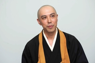継ぎたくなかった愛媛の寺から世界へ…YouTube総再生1億回を叩き出した僧侶が選んだ"意外なヒット商品"