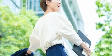 メールチェックでもタスク確認でもない…朝の通勤電車で脳を｢仕事モード｣に切り替える"1分習慣"