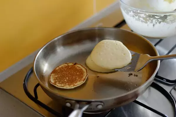 「認知症､骨粗鬆症の元凶｢糖化｣を起こす血糖値スパイクを防ぐ…医師が｢毎日の食卓に｣と推す抗酸化食材」の画像