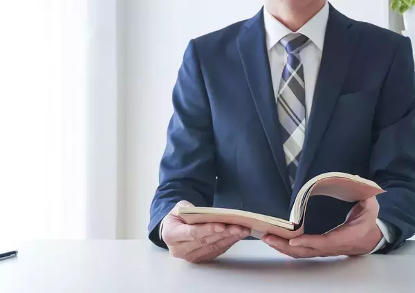 「仕事のデキるリーダーは､なぜ｢文学｣を好むのか…山口周氏が解説する｢娯楽｣ではない超実践的な使い方」の画像