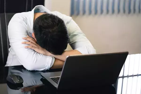 人間の脳も｢再起動｣できる…上司からボロクソに怒られても"たった1分"で気分をリセットできる超簡単テク