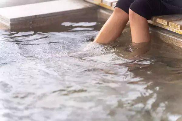 「元外交官｢高市首相には厳しいが､自社の不祥事には甘い｣…新聞･テレビが国民の信頼を失った当然の理由」の画像