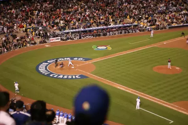 「テレビ局は完全な斜陽となった…億単位の巨額広告費がネットに雪崩をうち､社会的影響力さえ失った根本原因」の画像