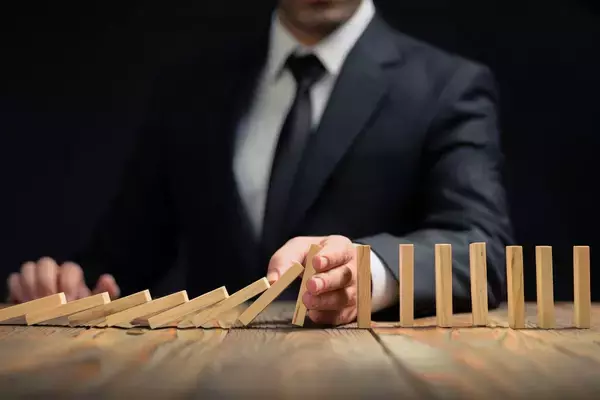 「｢君しか頼れない｣が献身的シゴデキ社員を絶望させる…フリーライド思考の上司が起こす"ドミノ退職"」の画像