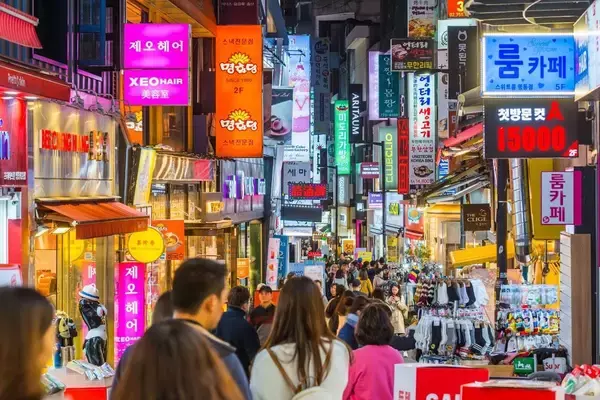 習近平が｢日本に行くな｣と煽ったばかりに…反中感情が高まる韓国で､台湾人観光客が持ち歩く"自衛アイテム"