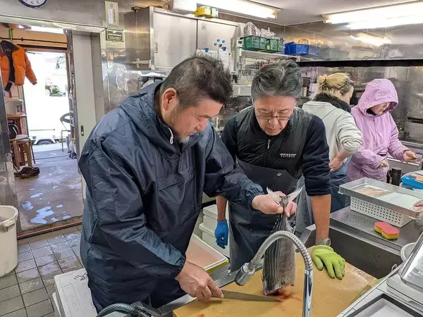 「価格はヒラメの半分なのに味で凌駕する…"見かけ"が悪いせいでスーパーには置かれない"切ない魚"の名前」の画像