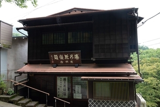 1個140円の｢伊香保の温泉まんじゅう｣に大行列…買えない客に激怒されても､店を増やさず機械を使わないワケ
