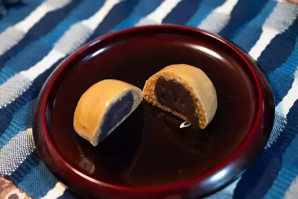 「1個140円の｢伊香保の温泉まんじゅう｣に大行列…買えない客に激怒されても､店を増やさず機械を使わないワケ」の画像