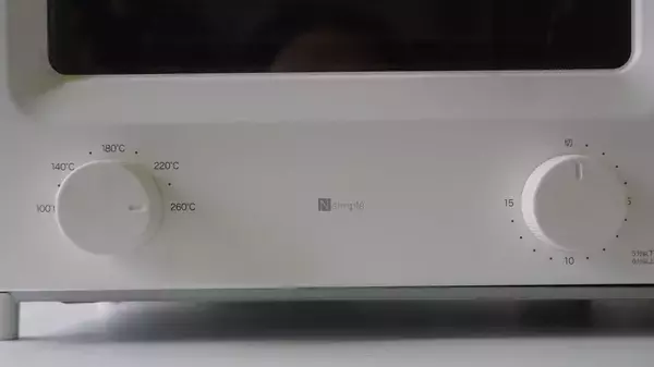 「｢7990円のニトリ｣とトーストでは互角だが…家電プロが｢3万9000円のアラジン｣で毎回感動する料理の名前【2026年6月BEST】」の画像