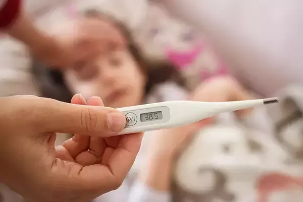 病院が休みになる年末年始に高熱を出しても慌てなくてすむ…小児科医が伝えたい｢家でできる最善の対処法｣