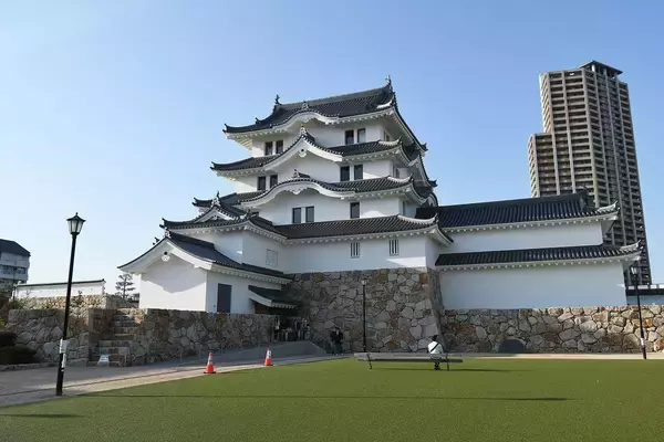 「｢戦国屈指の美人妻を磔で処刑｣は序章…荒木村重の謀反に対し信長が下したNHKでは描けない"凄惨すぎる復讐"」の画像