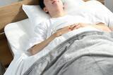 「｢いびき｣を放置すると最悪の場合､死に至る…耳鼻科医が｢今夜､確認して｣と呼びかける"理想的な枕の高さ"」の画像1