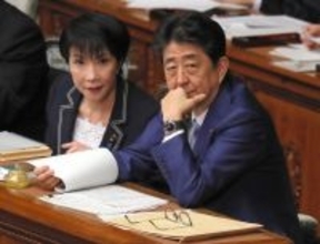 高市早苗は｢あなたが楽になるならいいわよ｣と離婚を承諾…安倍内閣で出世する間に生まれた夫との溝