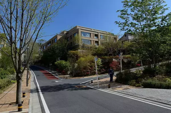 「吉田松陰→桂小五郎→高杉晋作→大久保利通と師事…最下層の身分からトップに上り詰めた"歴史上の人物"」の画像