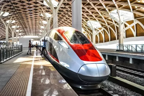 「｢日本の新幹線｣を売らずによかった…｢貸した金が返ってこない｣習近平がハマったインドネシア新幹線の泥沼」の画像