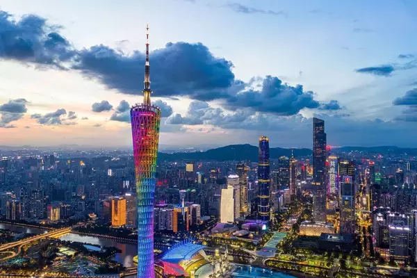 「なぜ中国人は14時間待ちでも｢スシロー｣が食べたいのか…2年で撤退した｢くら寿司｣との明暗を分けた出店戦略」の画像